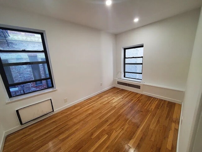 Photo - 1220 Lexington Ave Unit 3S