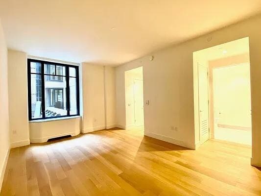 110 Charlton St Unit 6E