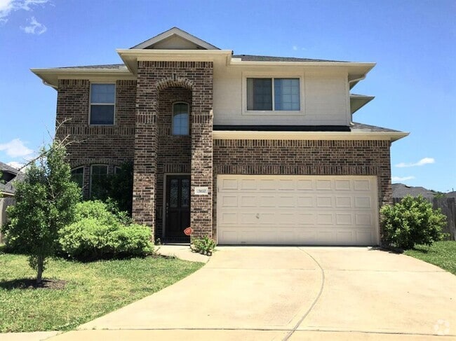 Building Photo - 15610 Whisper Woods Dr Rental
