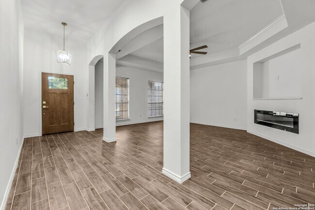 Photo - 3Bed/2.5 Bath House Ready for Rent!