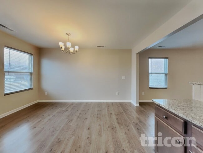 Photo - 5008 Shorthorn Way