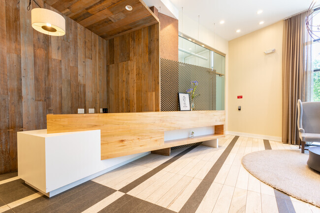 Concierge - Park Bayonne Apartments