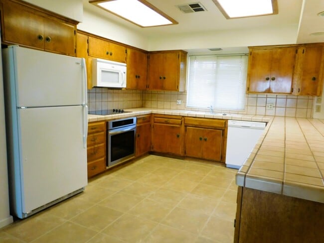 Photo - 9214 E Belmont Ave