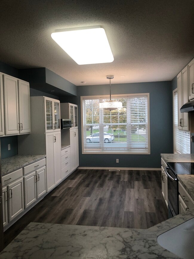 Photo - 1680 Oakbrooke Ct