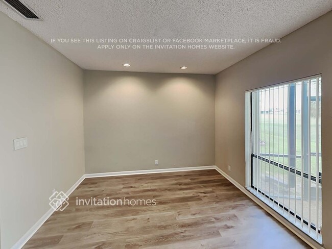 Photo - 8041 Buttonwood Cir