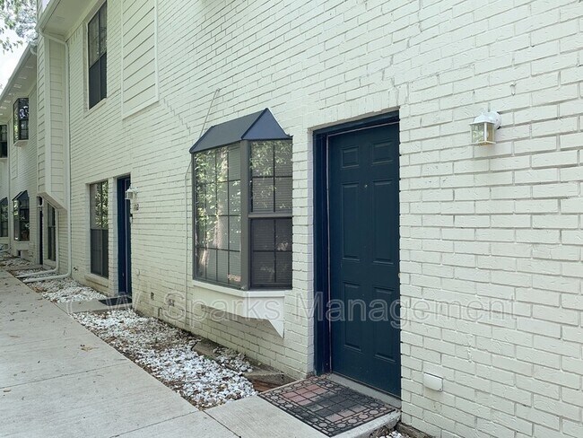 Photo - 2806 Knight St Unit #101