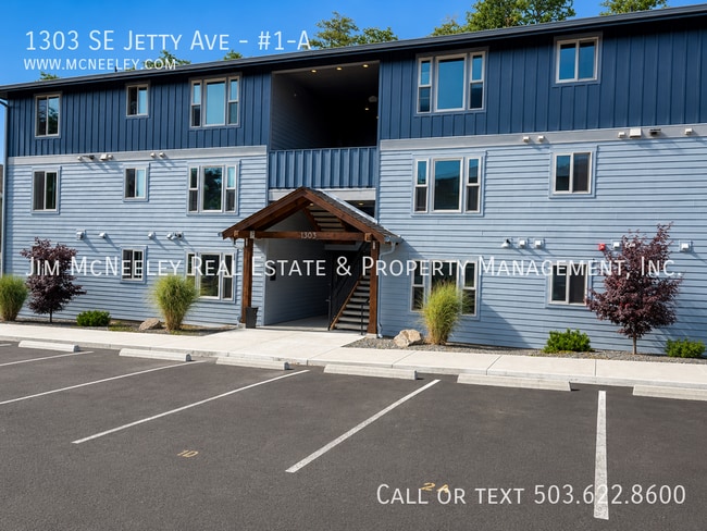 Building Photo - 1303 SE Jetty Ave Unit #1-A