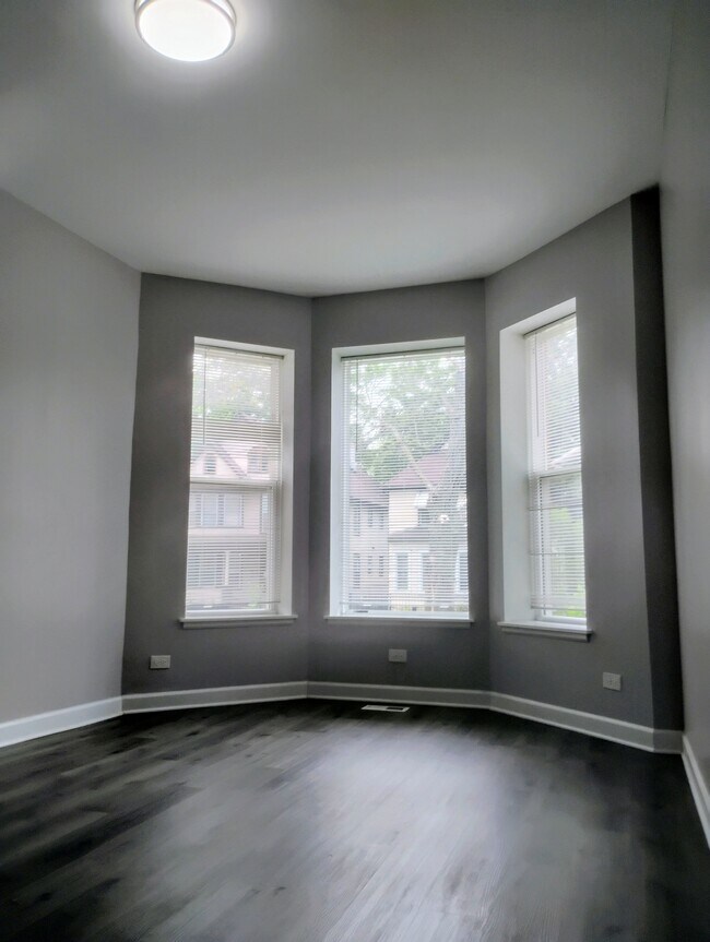 Photo - 12021 S Eggleston Ave Unit Modern 3bed/1.5bath Apartment