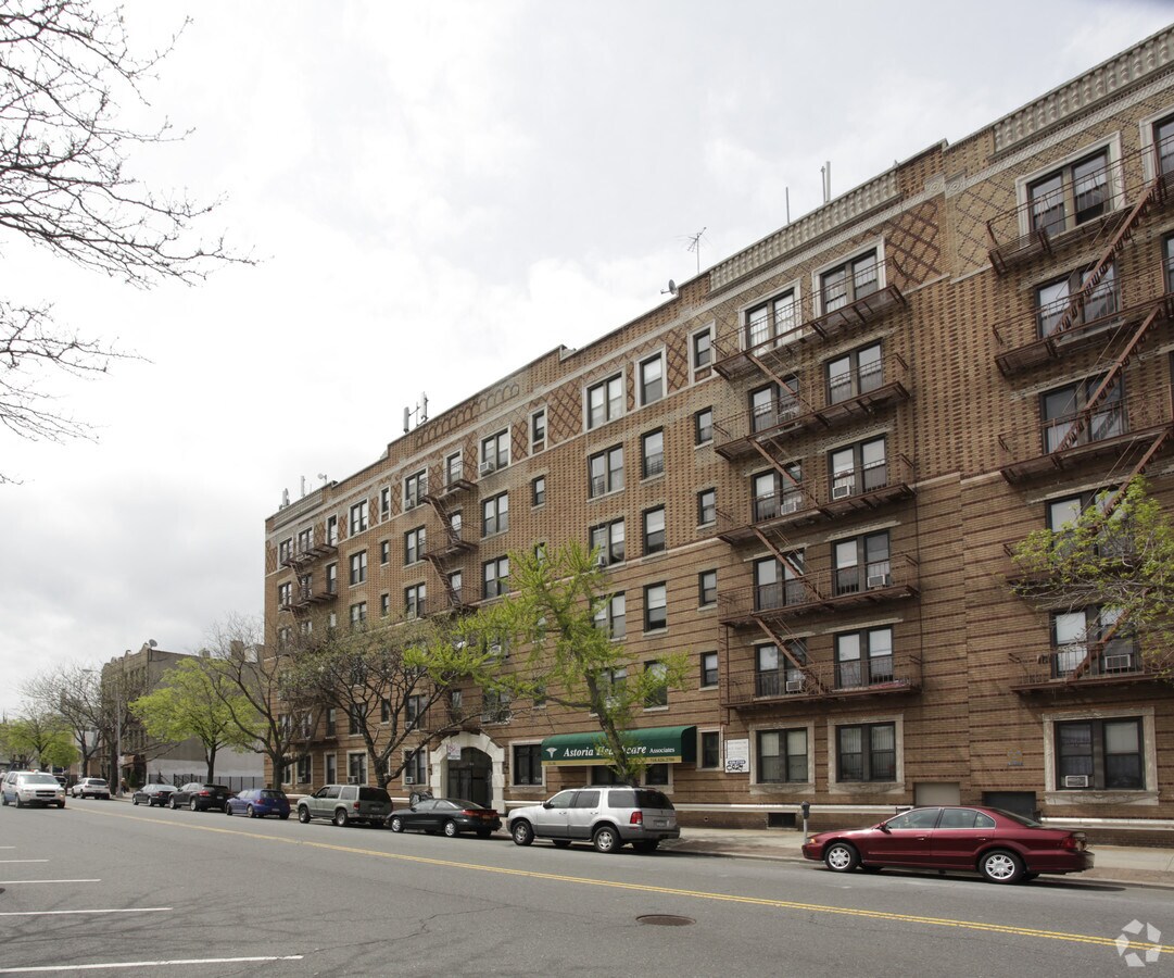 Photo - 21-38 31st St