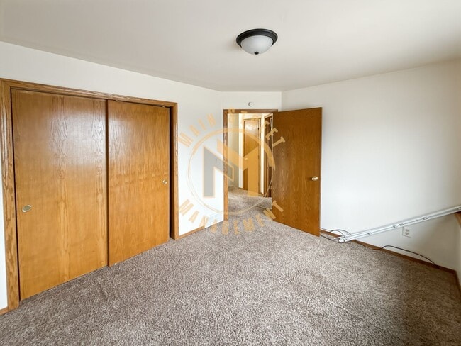 Photo - Executive Duplex 3 Bed 2.5 Bath 2.5 Stall Garage