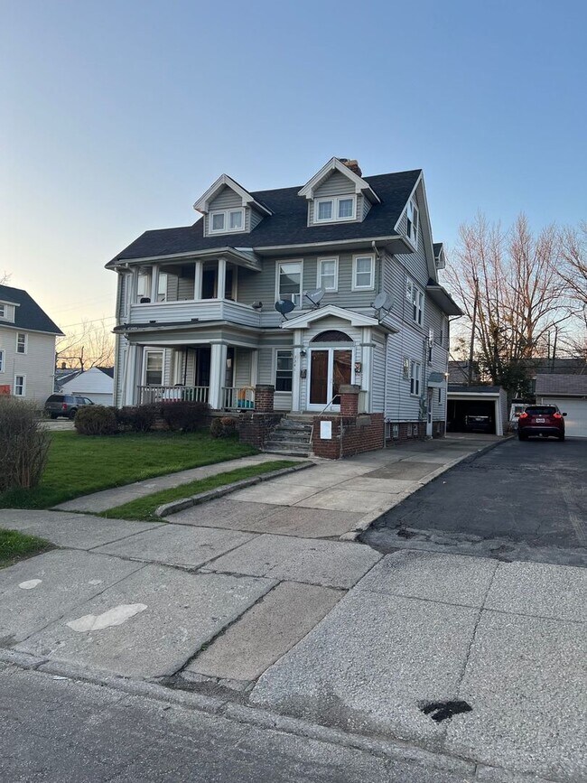 Building Photo - 3341 Desota Ave Unit 1