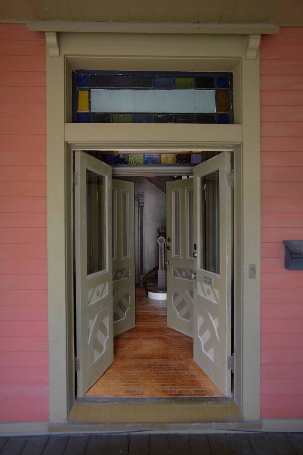 Entryway - 1936 S 33rd St Unidad #1