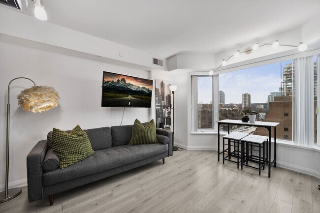 Photo - 155 Yorkville Ave Unit ID1316393P