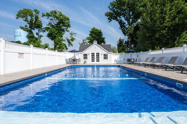 Swimming Pool - The Summit Plymouth