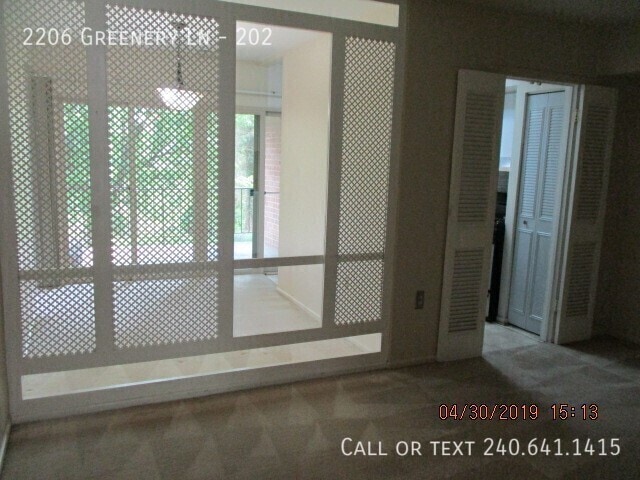 Photo - 2206 Greenery Ln
