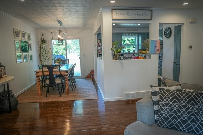 Photo - 14 Beau St