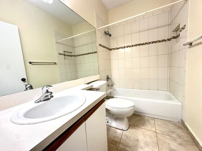 Photo - 660 Cypress Club Way Unit C