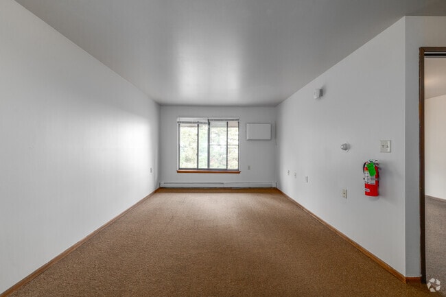 1BR, 1BA - 650SF - Living Room