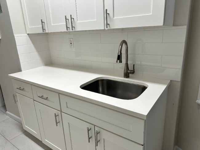 Photo - 9 Bentley Ave Unidad 5