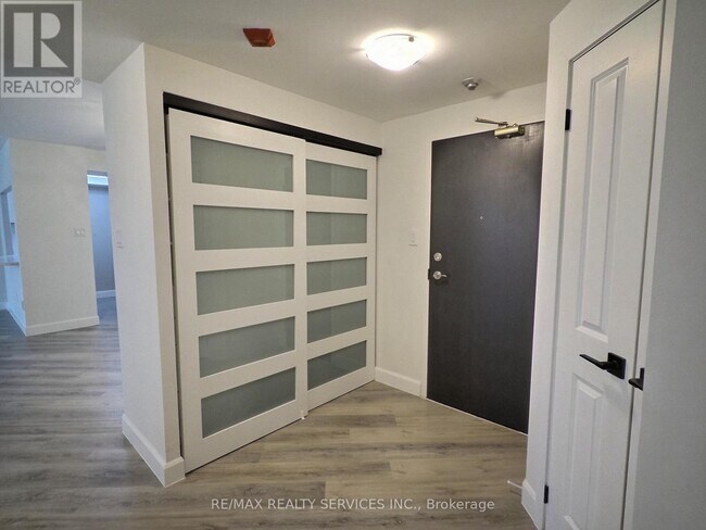 Photo - 8351 McLaughlin Rd S Unit 321
