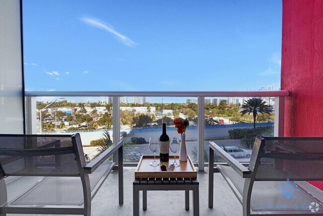 Building Photo - 2602 E Hallandale Beach Blvd Unit ID1227514P Rental