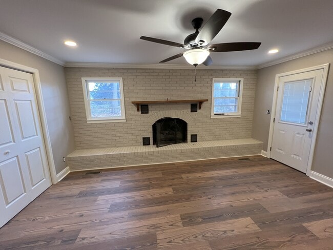 Photo - 2038 Conway Dr