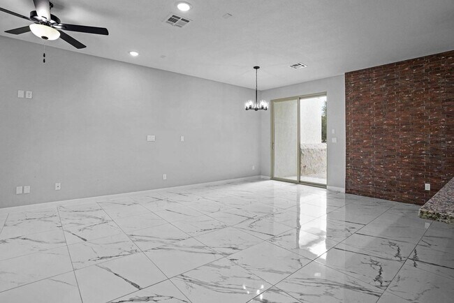 Photo - 11498 Summer Dr Unidad B