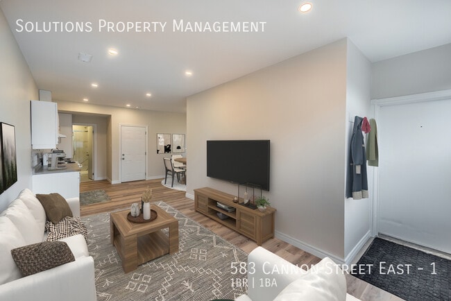 Building Photo - Freshly Renovated 1 Bedroom Available NOW! Unit 1