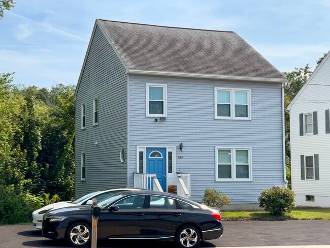 Building Photo - 744 S Main St Rental