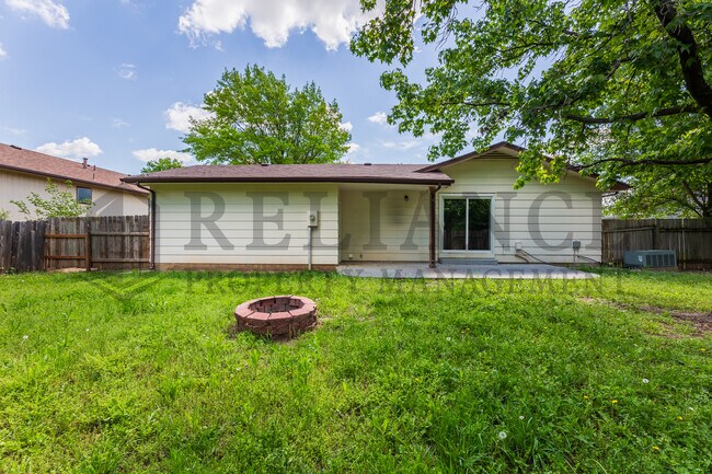 Photo - 2521 N Bleckley