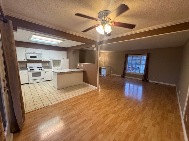 Photo - Beautiful 3 Bedroom, 3 Bathroom Home with Large Kitchen & Finished Basement