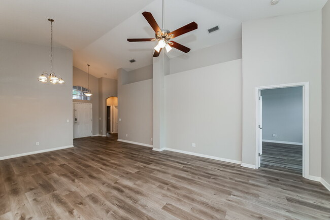 Photo - 5110 Clover Mist Dr