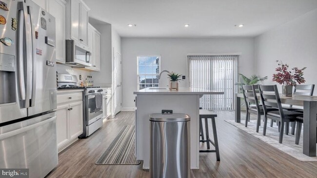 Building Photo - 8300 Thomas Proctor Dr Rental