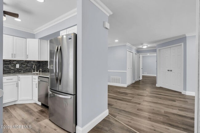 Photo - 401 Hampton Ct Unit 15-7