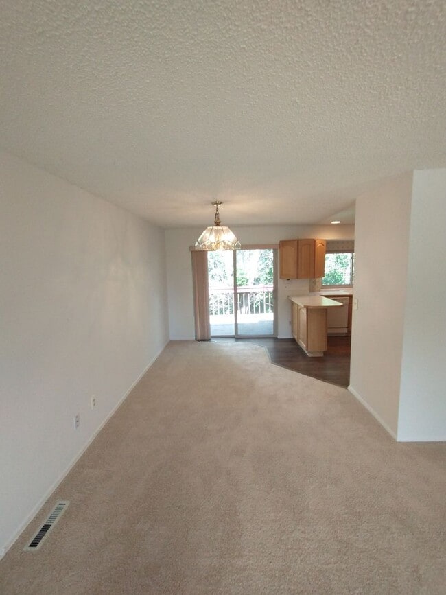 Photo - 715 Morgan Dr