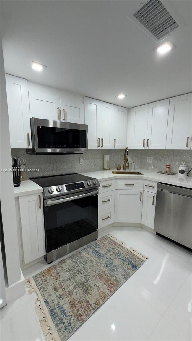 Photo - 2333 Brickell Ave Unit 614