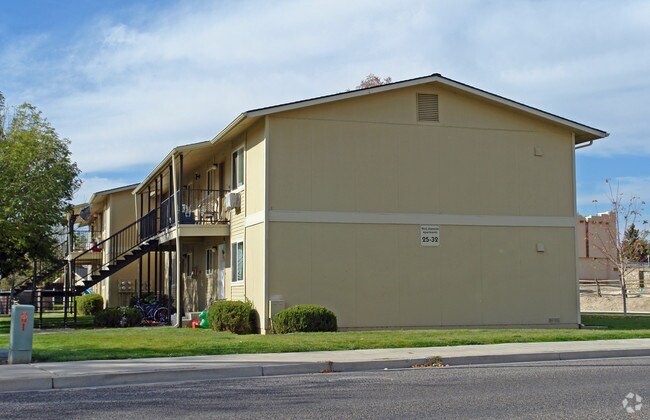 West Alameda - West Alameda Apartments