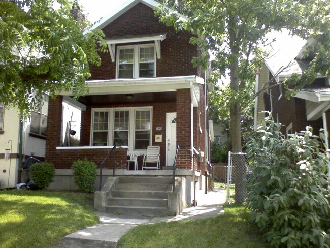 Building Photo - 2360 Chickasaw St Rental