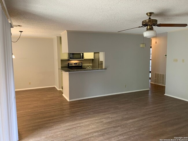 Photo - 2 Bedroom 2 Bath Condo near Medical Center