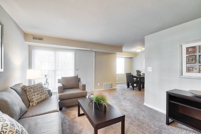 Woodington West Apartments