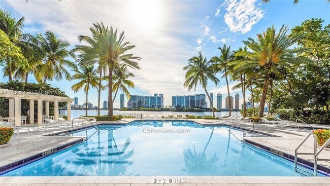 Building Photo - 3255 NE 184th St Unit 12217