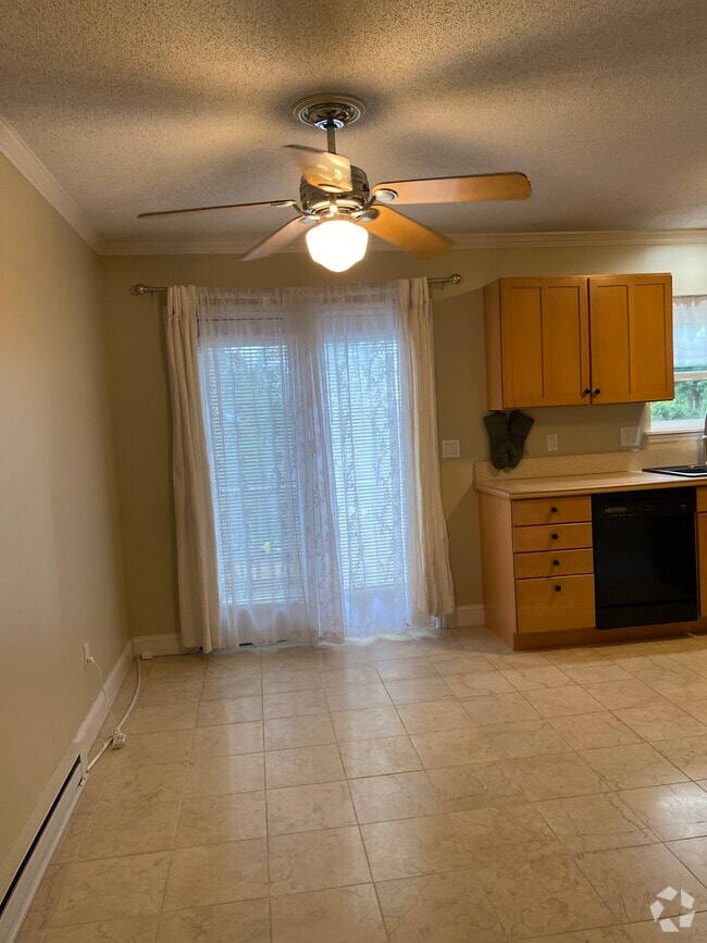 Building Photo - 488 Perkins Ave Unit 3-3 Rental