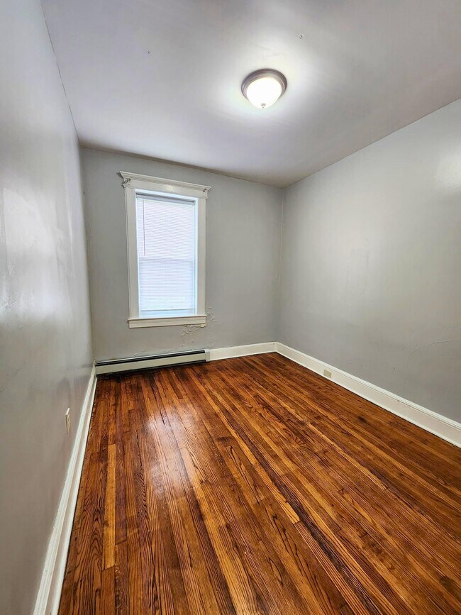 Photo - 335 Princeton Ave