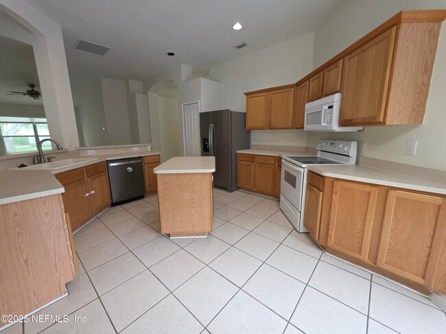 Photo - 1713 Austin Ln