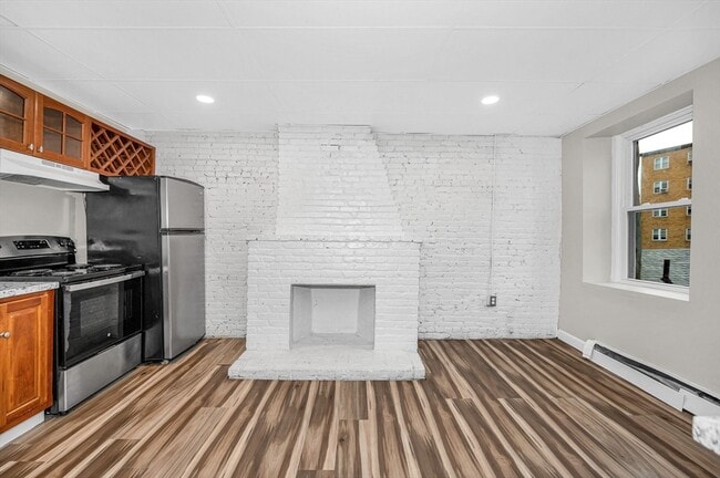 Photo - 114 Appleton St Unit 2