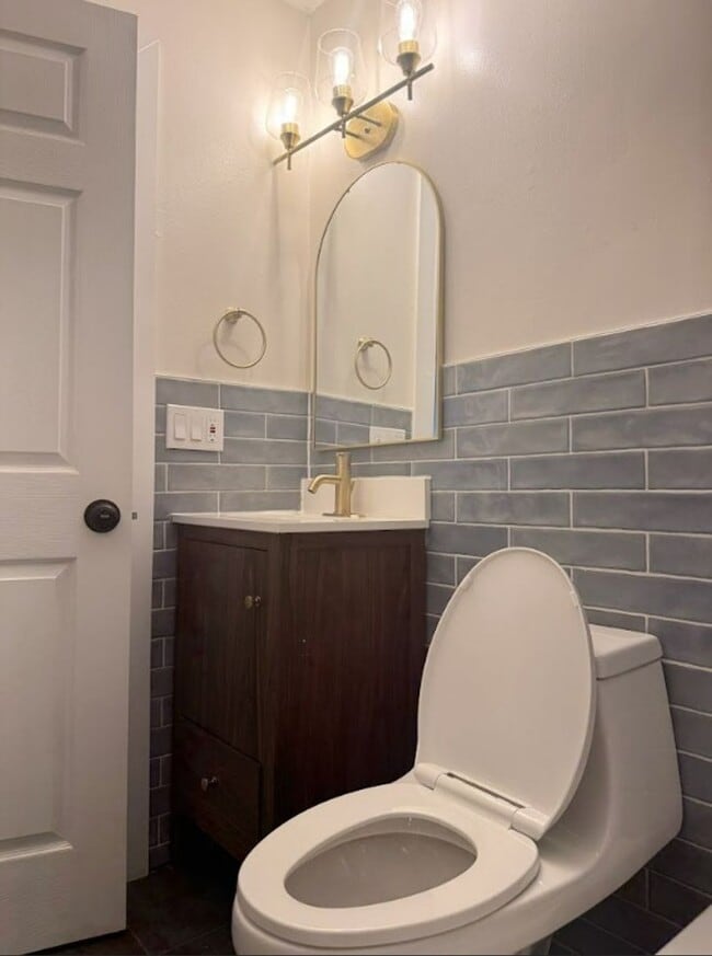 Photo - 804-806 N Fairlawn Cir Unit 806