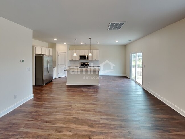 Photo - 2004 Williamshire Ln