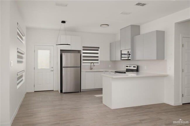 312 W Campeche Ave Unit 3