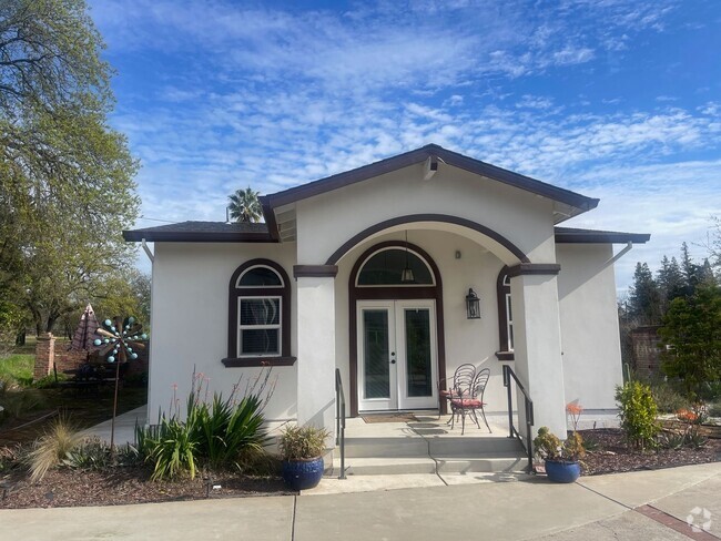 Building Photo - Newly Build Custom Cottage near Arden Park Rental