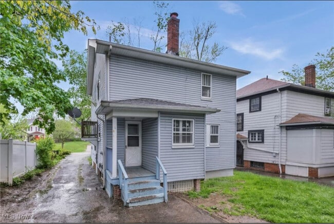 Photo - 955 Dresden Rd